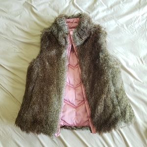GAP faux fur vest